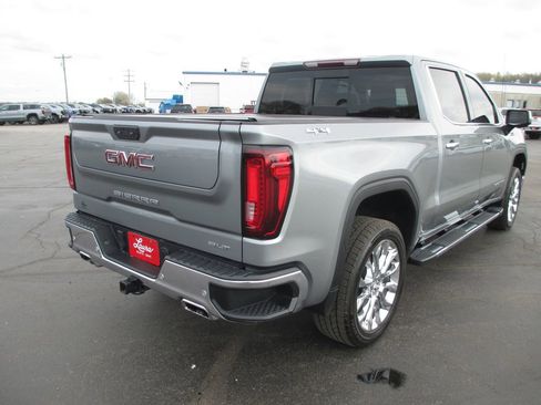 Used 2023 GMC Sierra 1500 SLT w/ SLT Premium Plus Package image 6