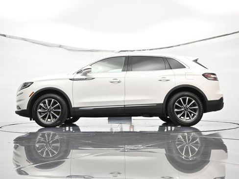 Certified 2022 Lincoln Nautilus FWD image 54