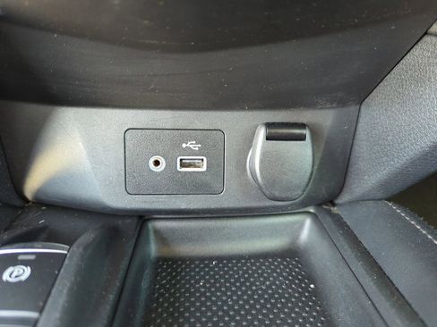 Used 2020 Nissan Rogue SL w/ Premium Package image 27