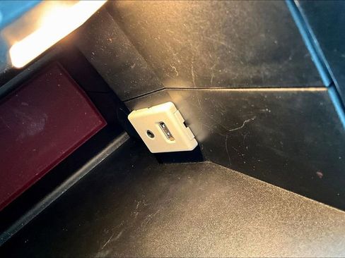 Used 2016 Chevrolet Equinox LTZ w/ Enhanced Convenience Package image 32