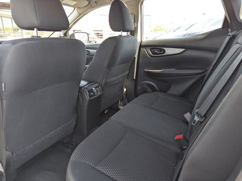 Used 2019 Nissan Rogue Sport S w/ Appearance Package AWD/4WD image 27