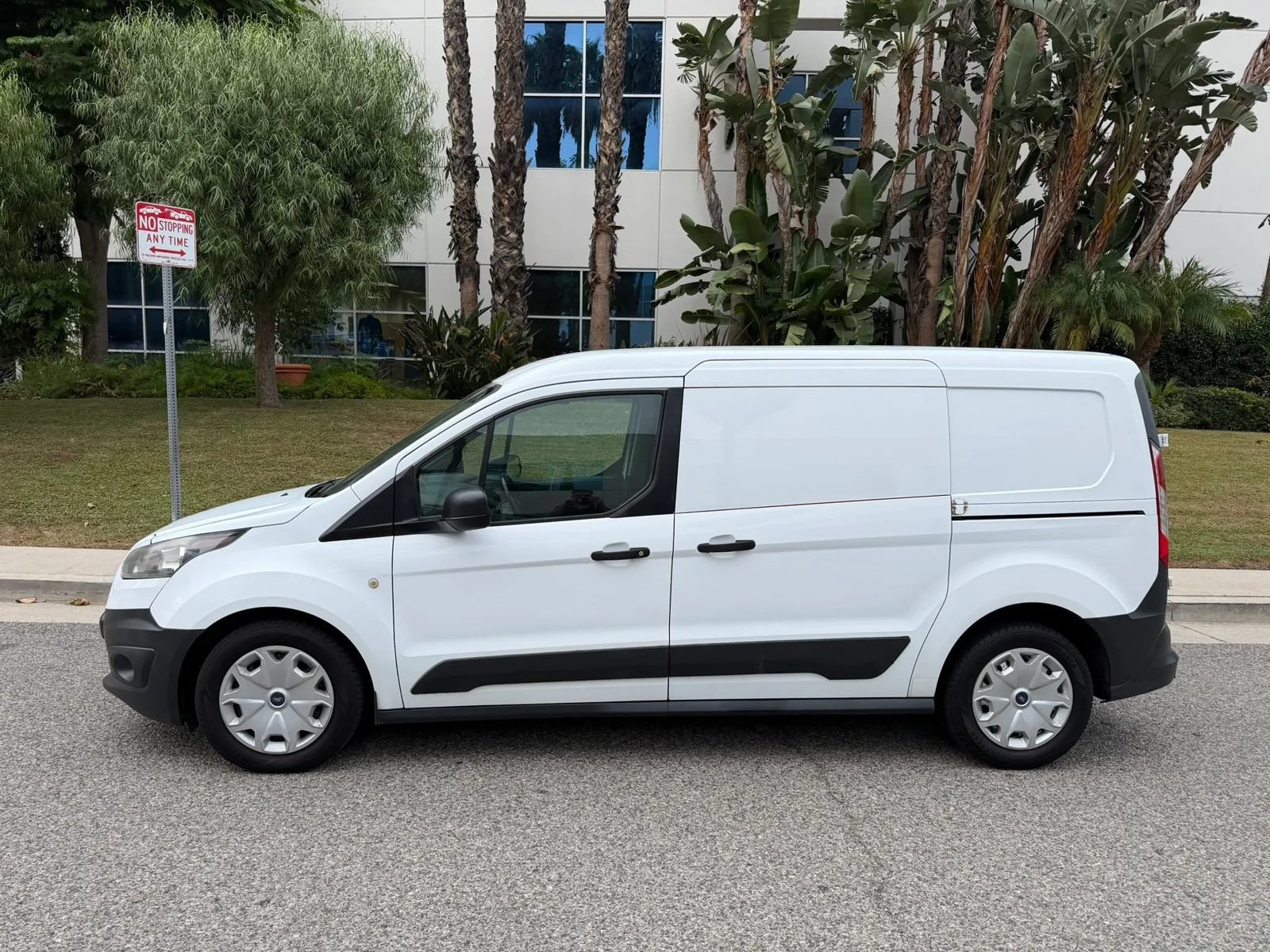 Used 2017 Ford Transit Connect XL FWD image 8
