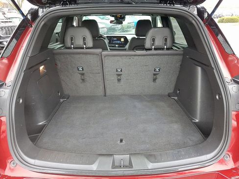 Used 2024 Chevrolet TrailBlazer RS w/ Driver Confidence Package image 28