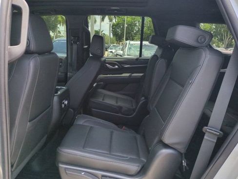 Used 2023 GMC Yukon Denali AWD/4WD image 13