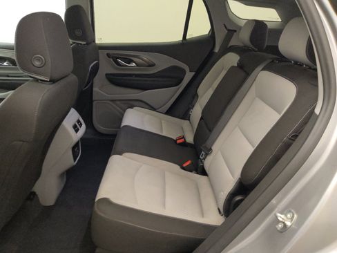 Used 2023 GMC Terrain SLE FWD image 18
