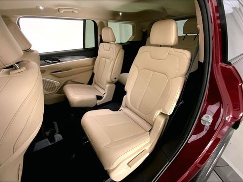 Used 2022 Jeep Grand Cherokee L Limited AWD/4WD image 14