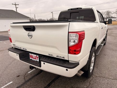 Used 2016 Nissan Titan SL image 10