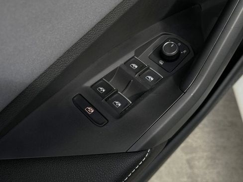 New 2025 Volkswagen Jetta SE image 12