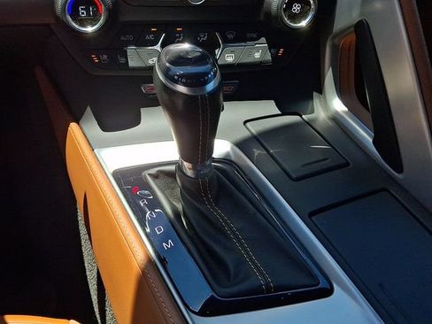Used 2015 Chevrolet Corvette Z06 w/ 2LZ Preferred Equipment Group RWD image 9