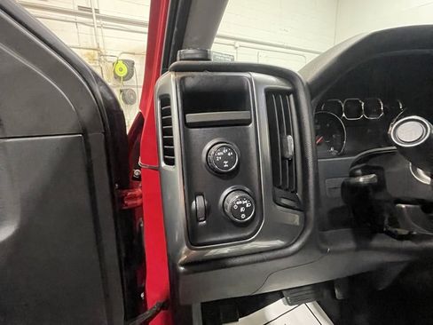 Used 2015 Chevrolet Silverado 1500 LT w/ Rally 2 Edition image 8