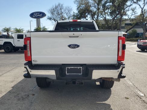 Used 2023 Ford F350 Lariat w/ Tow Technology Package image 8