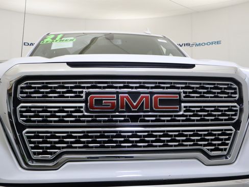 Used 2021 GMC Sierra 1500 SLT image 48