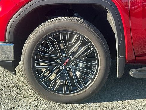 Used 2025 GMC Sierra 1500 SLT w/ SLT Convenience Package image 35