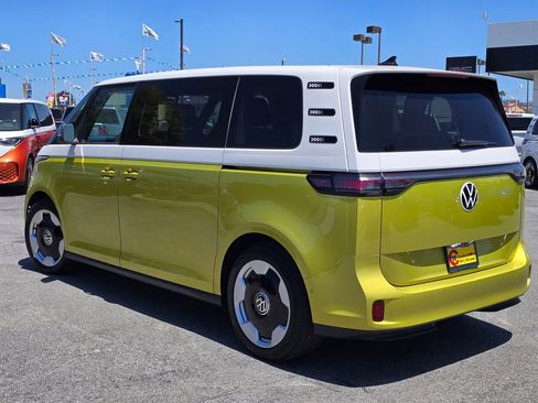 Used 2025 Volkswagen ID. Buzz Pro S Plus RWD image 3