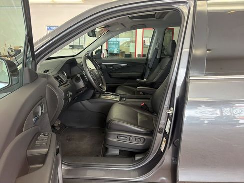 Used 2023 Honda Ridgeline RTL image 6