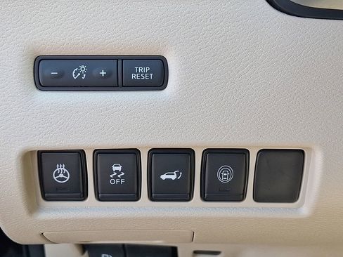 Used 2022 Nissan Murano Platinum w/ Cargo Package AWD/4WD image 25
