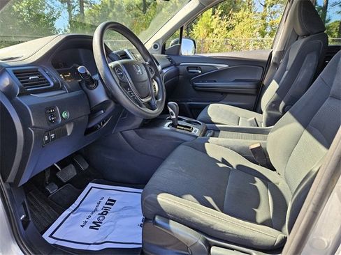 Used 2019 Honda Ridgeline Sport image 8