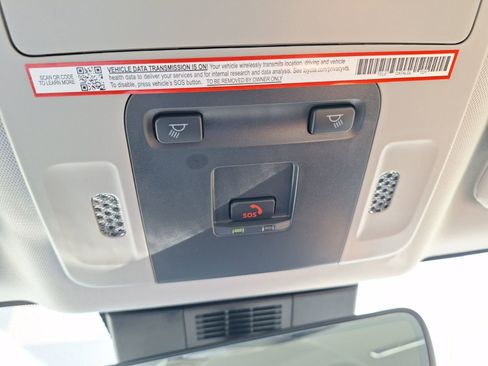 Used 2025 Toyota Camry LE image 29