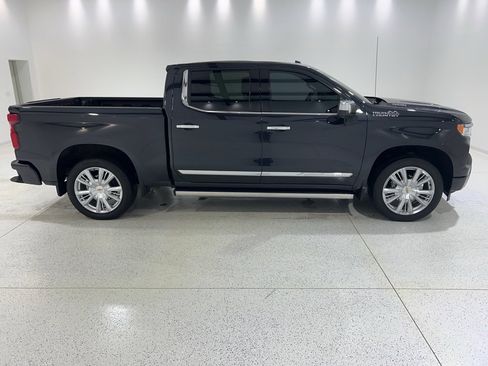 Used 2024 Chevrolet Silverado 1500 High Country image 6