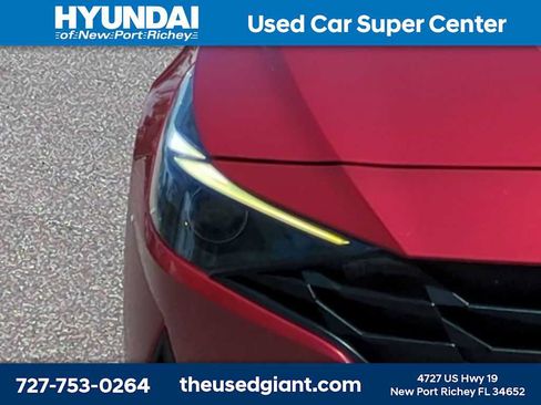 Certified 2023 Hyundai Elantra SEL w/ Convenience Package FWD image 9