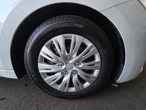 Used 2019 Hyundai Elantra SE w/ Cargo Package FWD image 25