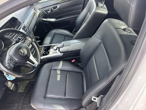 Used 2015 Mercedes-Benz E 250 BlueTEC Sedan image 17