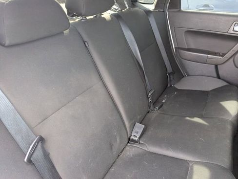 Used 2010 Ford Focus SES image 11