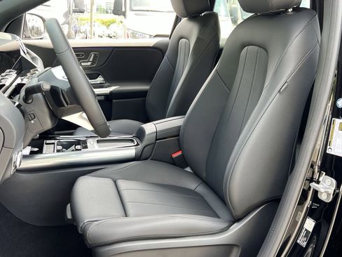 Certified 2026 Mercedes-Benz GLA 250 4MATIC image 11