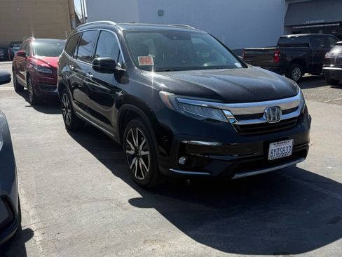 Used 2022 Honda Pilot Touring image 3
