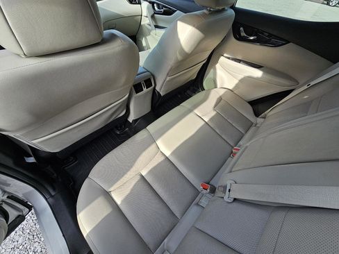 Used 2019 Nissan Rogue Sport SL w/ Premium Package image 21