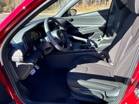 New 2026 Hyundai Elantra SEL Sport image 9