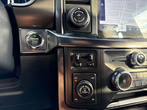 Used 2022 Ford F150 Lariat w/ Equipment Group 502A High image 27