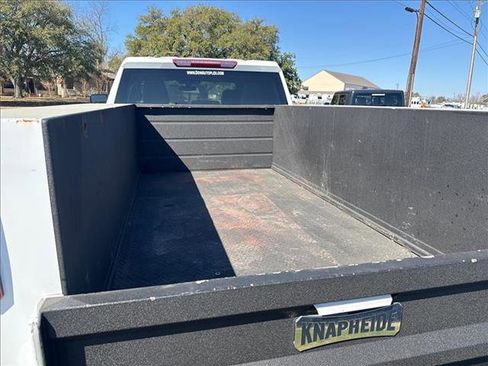 Used 2023 GMC Sierra 2500 Pro w/ Convenience Package image 10