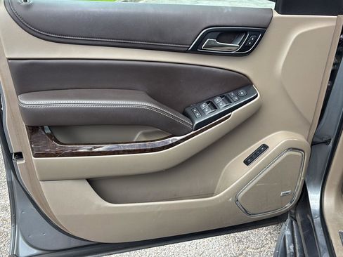 Used 2019 Chevrolet Tahoe LT image 14