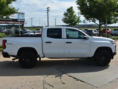 New 2026 Chevrolet Colorado W/T w/ WT Custom Package AWD/4WD image 4