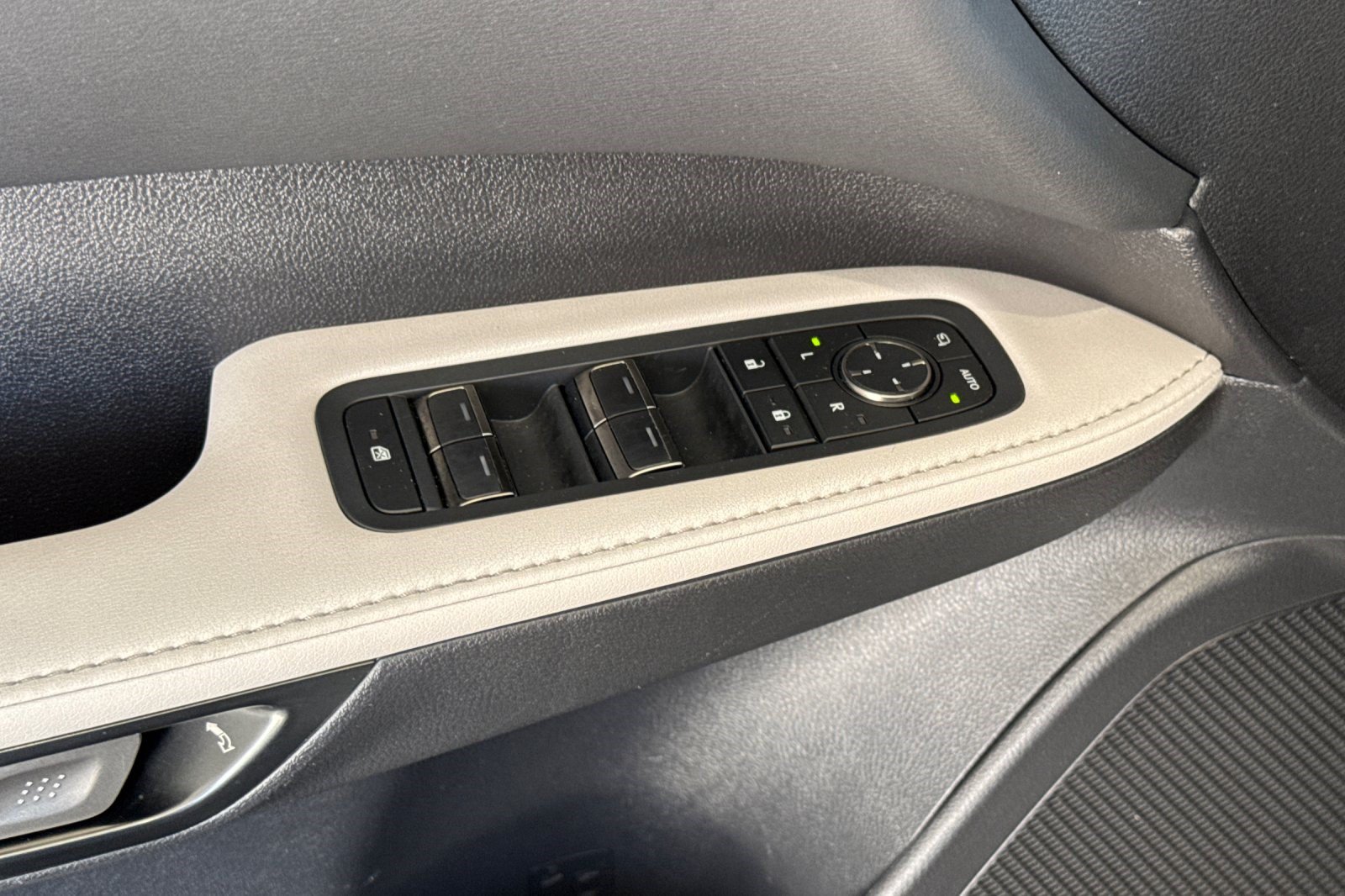 Used 2024 Lexus RX 350 Premium w/ Cold Area Package FWD image 13