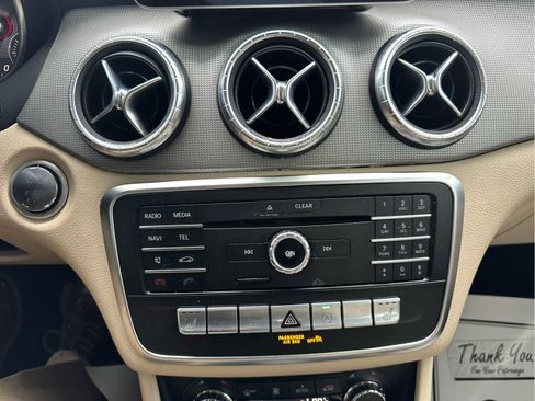 Used 2018 Mercedes-Benz CLA 250 4MATIC image 31