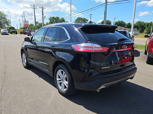 Used 2019 Ford Edge SEL AWD/4WD image 3