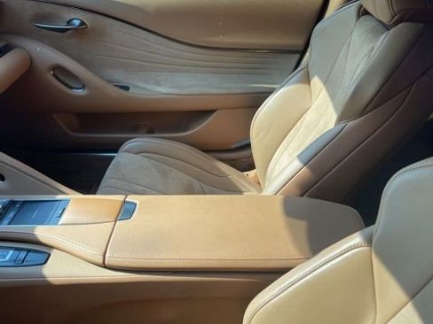 Used 2018 Lexus LC 500 Coupe w/ Sport Package RWD image 9