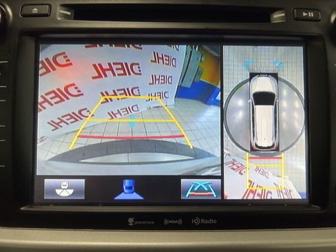 Used 2019 Toyota Highlander Limited Platinum AWD/4WD image 31