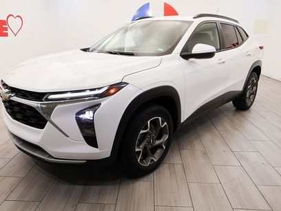 Used 2025 Chevrolet Trax LT