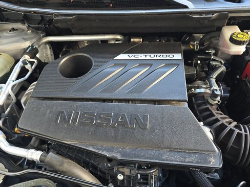 Used 2025 Nissan Rogue SV AWD/4WD image 33