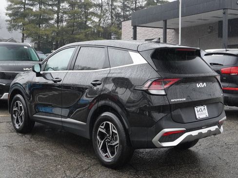 Used 2023 Kia Sportage LX image 8