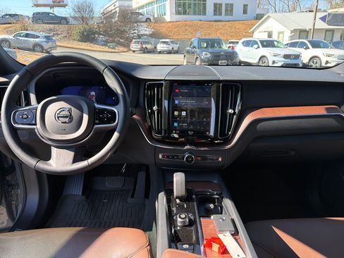 Used 2023 Volvo XC60 B5 Plus w/ Protection Package Premier image 14