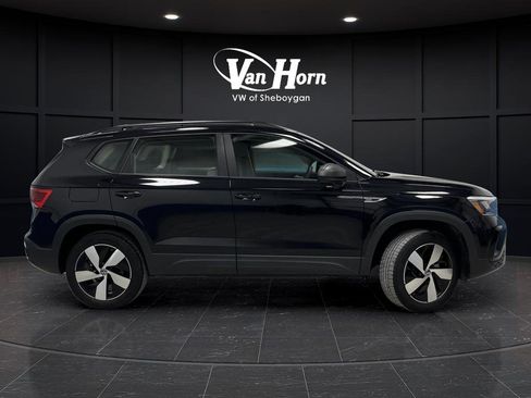 Used 2024 Volkswagen Taos S image 2