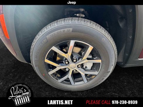New 2025 Jeep Grand Cherokee Limited image 18