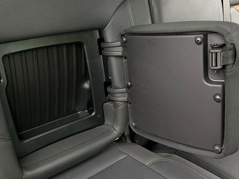 Used 2025 GMC Sierra 2500 AT4 w/ AT4 Premium Plus Package image 43