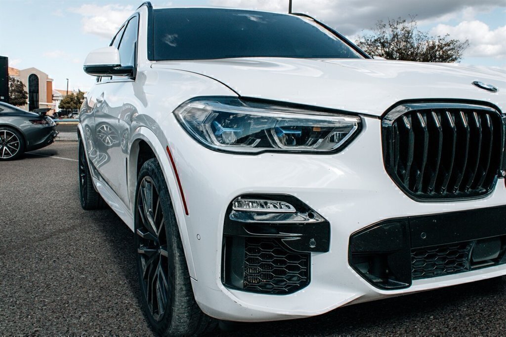Used 2021 BMW X5 M50i w/ Executive Package AWD/4WD image 9