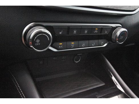 Certified 2023 Nissan Altima 2.5 SV w/ SV Premium Package AWD/4WD image 28