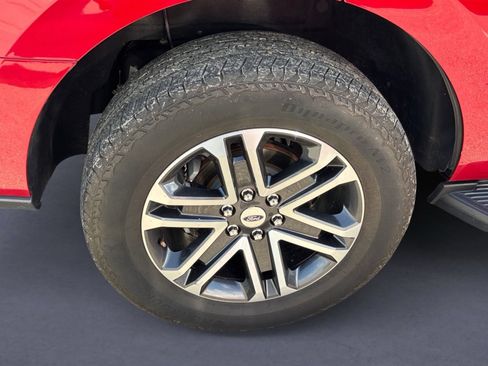 Used 2021 Ford Expedition XLT AWD/4WD image 5